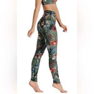 Green Thumb Printed Yoga Leggings by Yoga Democracy - Size Small
